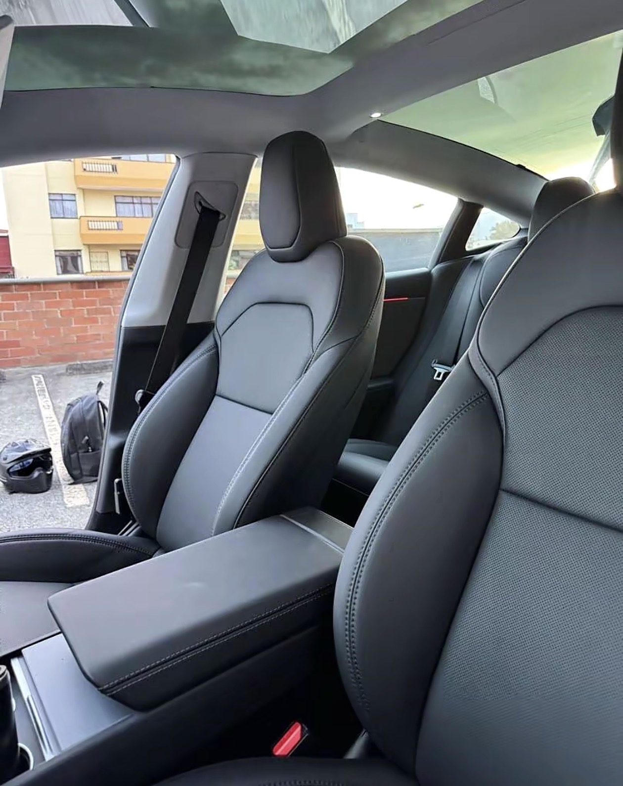 Tesla Model 3 - View 5