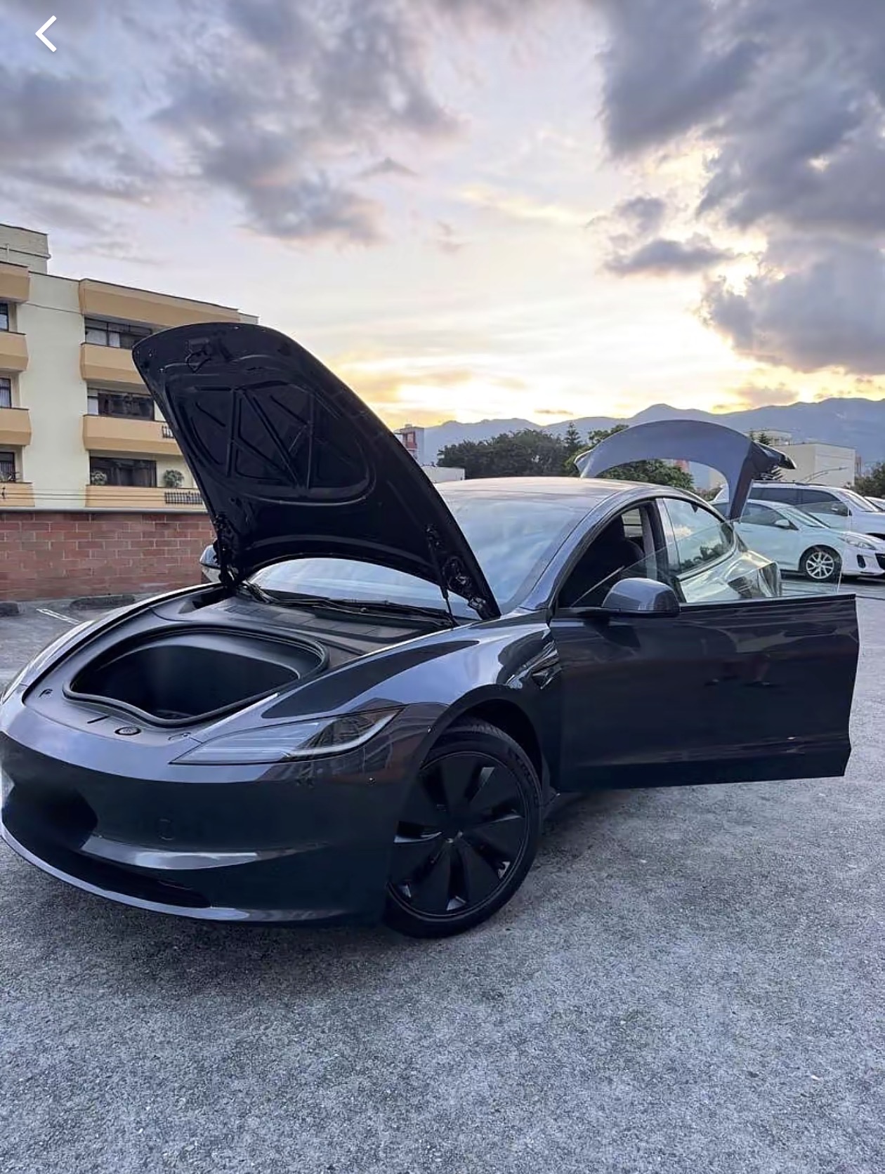 Tesla Model 3 - View 6