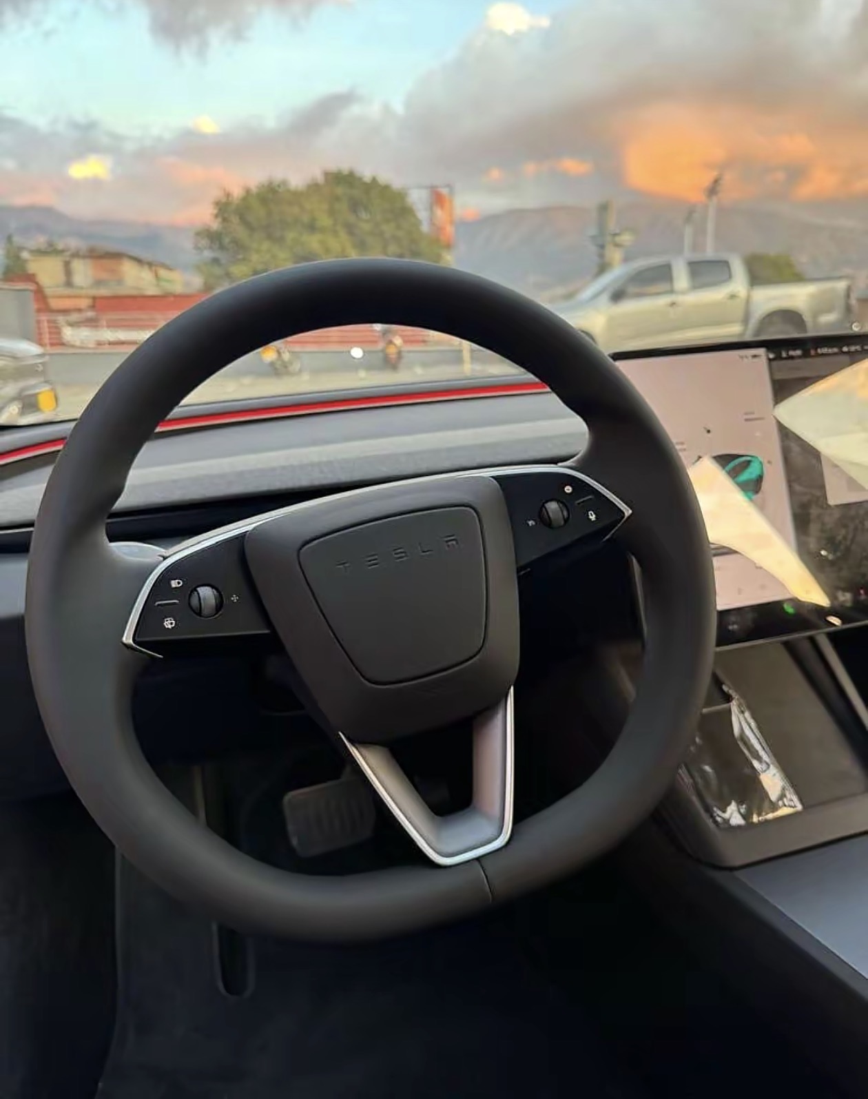 Tesla Model 3 - View 9